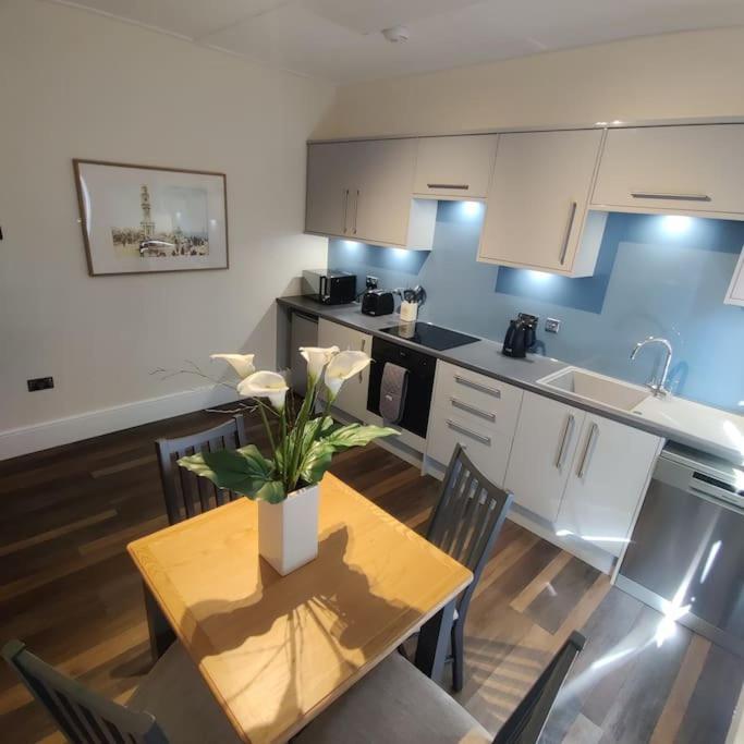 Escape To The Coast In A Luxurious Private Apartment Herne Bay Zewnętrze zdjęcie